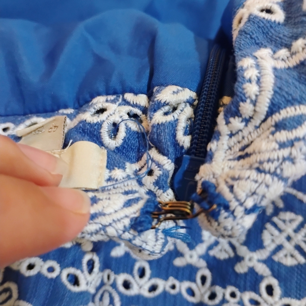 LOFT Blue and White Mini Skirt - Picture 7 of 9